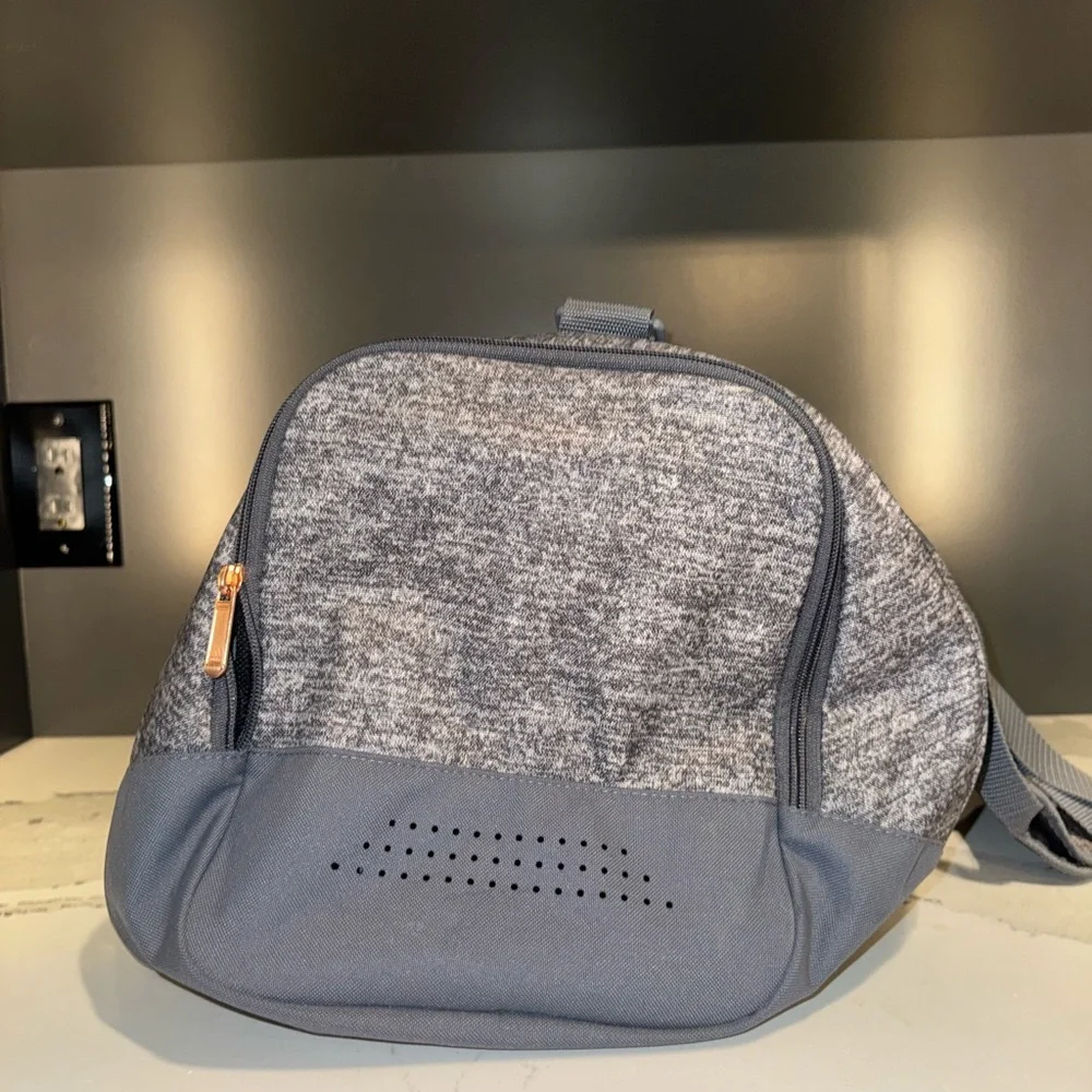Adidas Duffel Bag - Picture 4 of 6